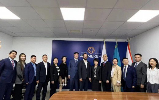 深化合作往来 探寻跨境电商新蓝海 —— 宝鸡正欣太乙国际贸易有限公司随陕西贸促会出访团赴哈萨克斯坦就跨境电商出口开展交流活动