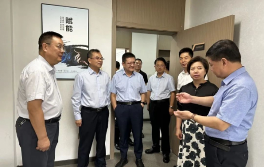 中国（陕西）国际贸易“单一窗口”宝鸡服务中心暨宝鸡国际经贸合作服务中心挂牌成立